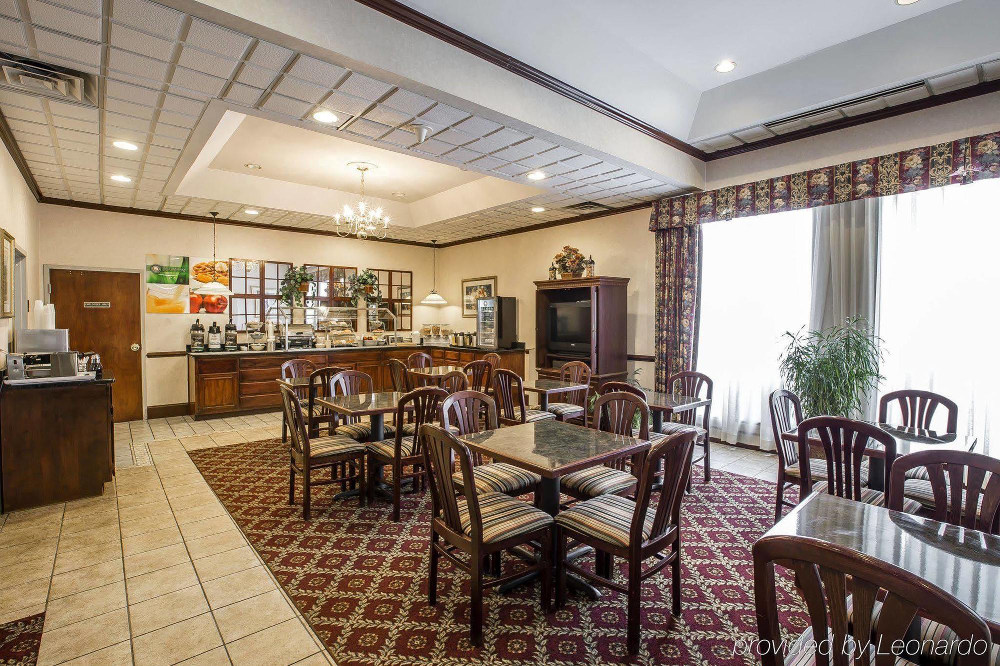 Quality Inn Suwanee I-85 Exterior photo
