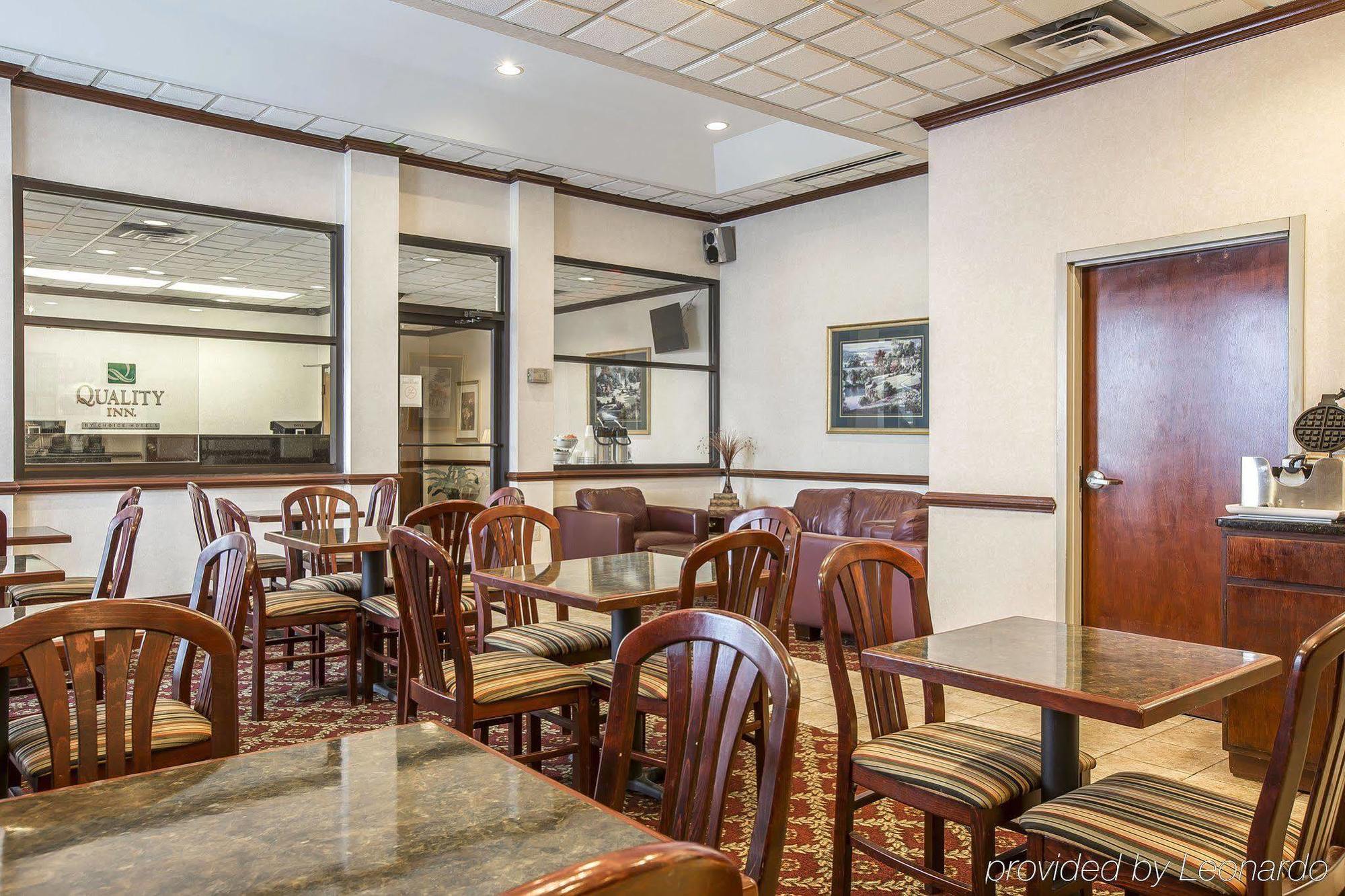 Quality Inn Suwanee I-85 Exterior photo