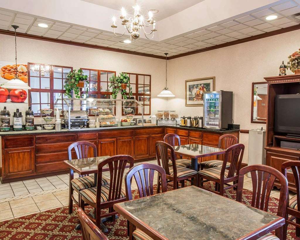 Quality Inn Suwanee I-85 Restaurant photo